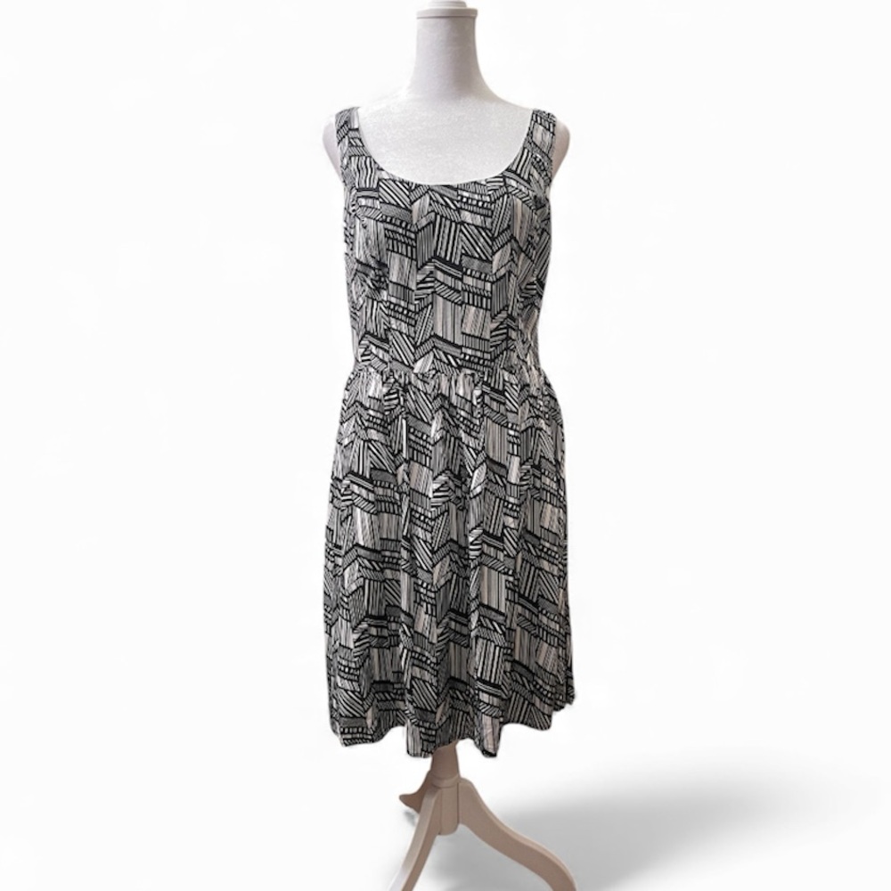 GAP Black & White Geometric Sleeveless Scoop neck Dress Sz 8